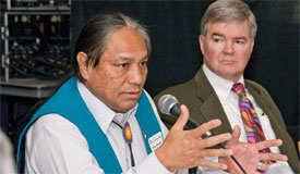 Denny Hurtado and President Mark Emmert